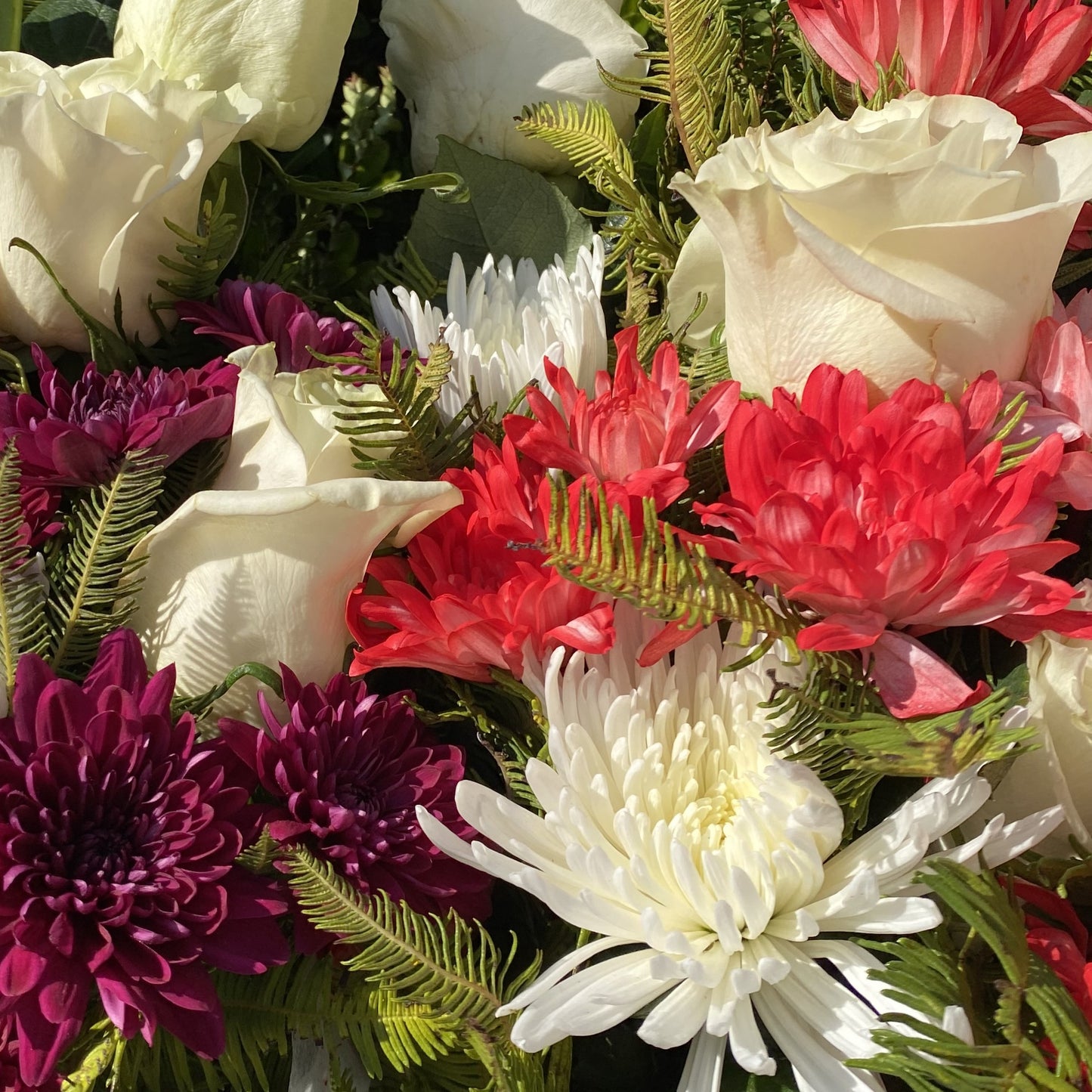 Arreglo Floral Día de la Madre 2025 - Edición Limitada - Rojo